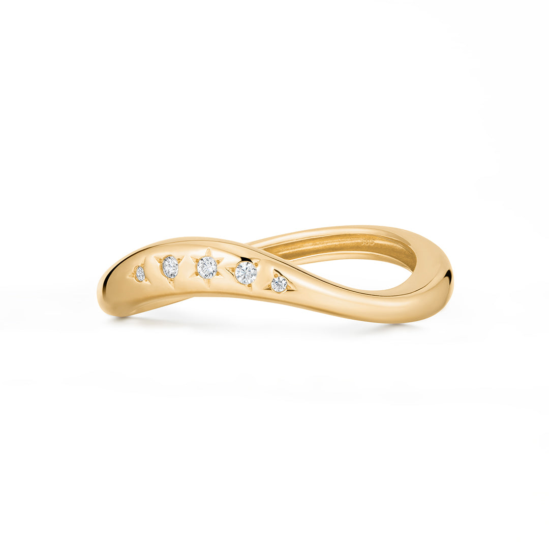 Star-Set Natural Diamond Wave Ring